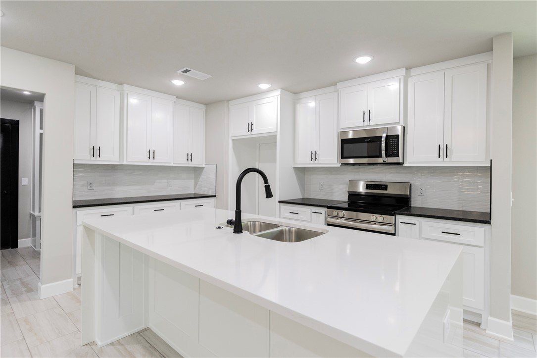 95 Shetland Drive. Bella Vista, AR 72715