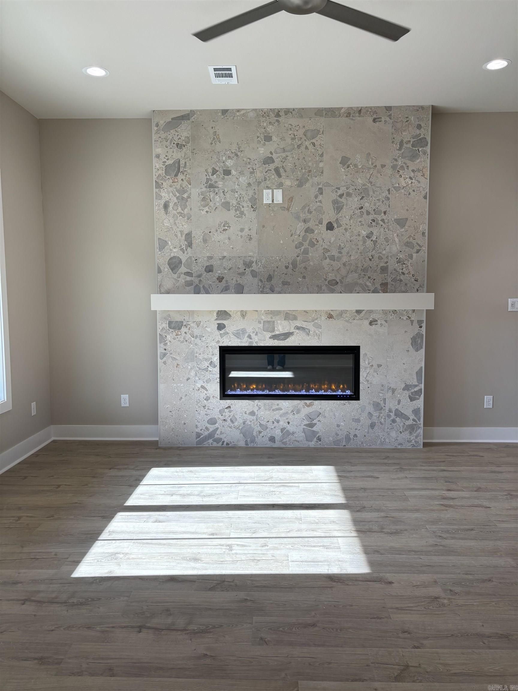 742 Grand Valley Loop. Austin, AR 72007