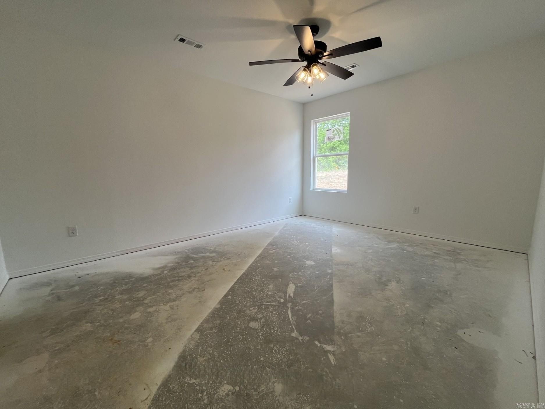 1028 Raven Walk Drive. Benton, AR 72015