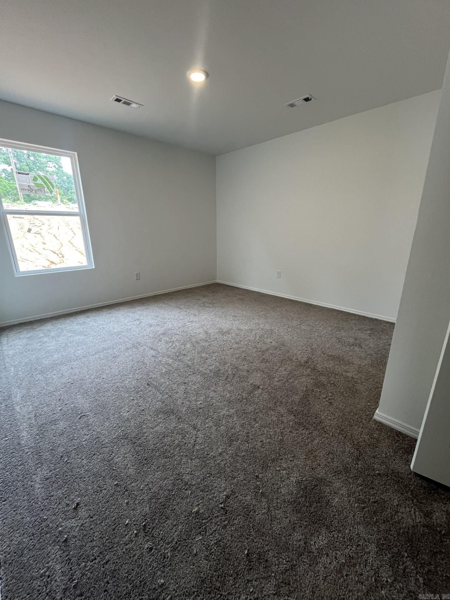 1040 Raven Walk Drive. Benton, AR 72015