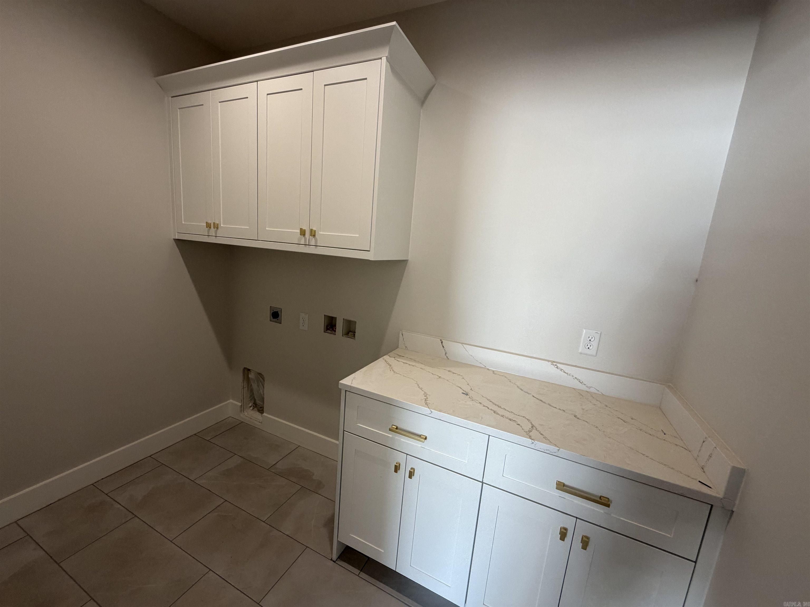 8009 Creek Rock. Alexander, AR 72002