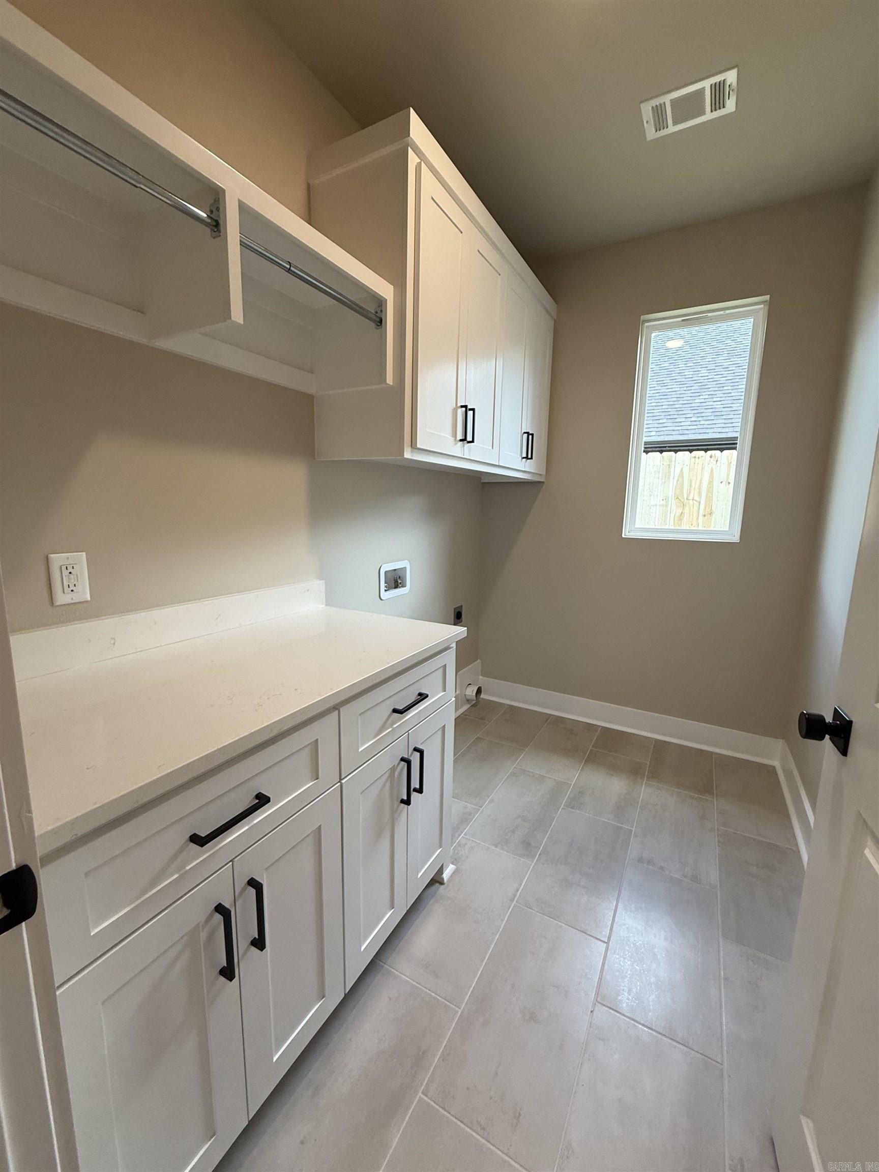 3916 Spencer Crossing Drive. Benton, AR 72019