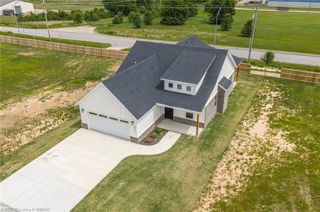 6925 Spruce St. Fort Smith, AR 72916