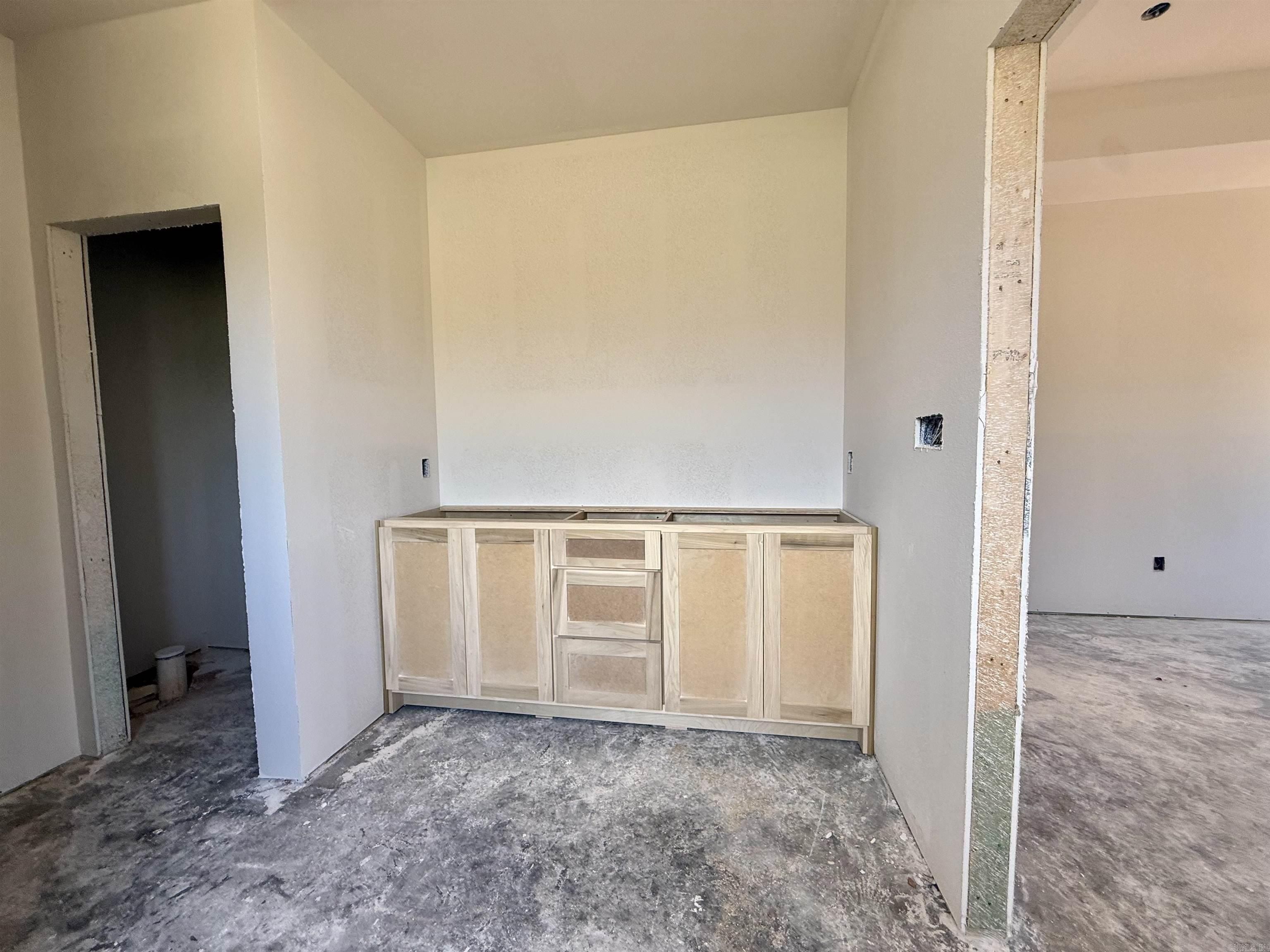 6838 Detonti Road. Bauxite, AR 72011