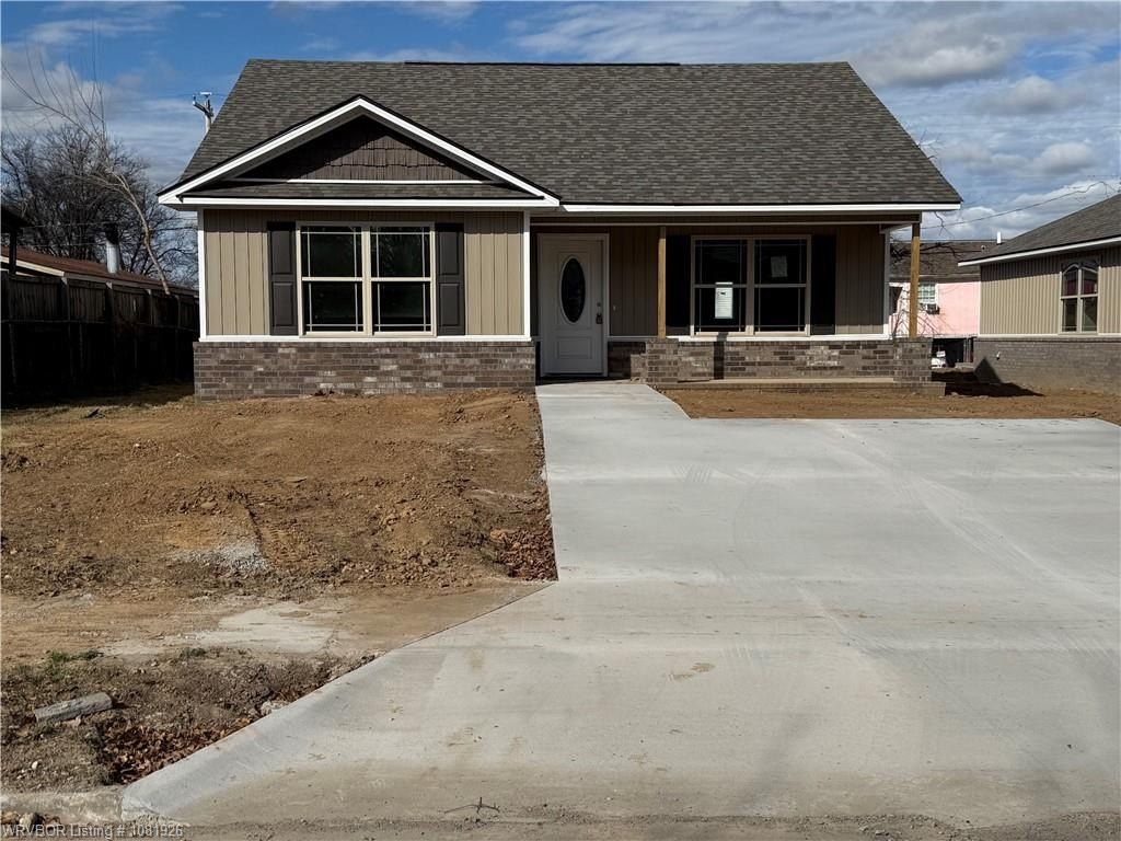 711 N 13Th St. Fort Smith, AR 72901