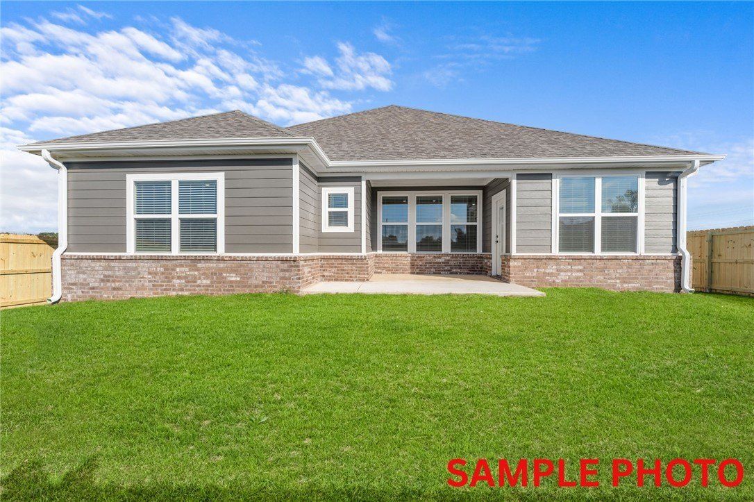 2795 Relaxation Avenue. Springdale, AR 72764