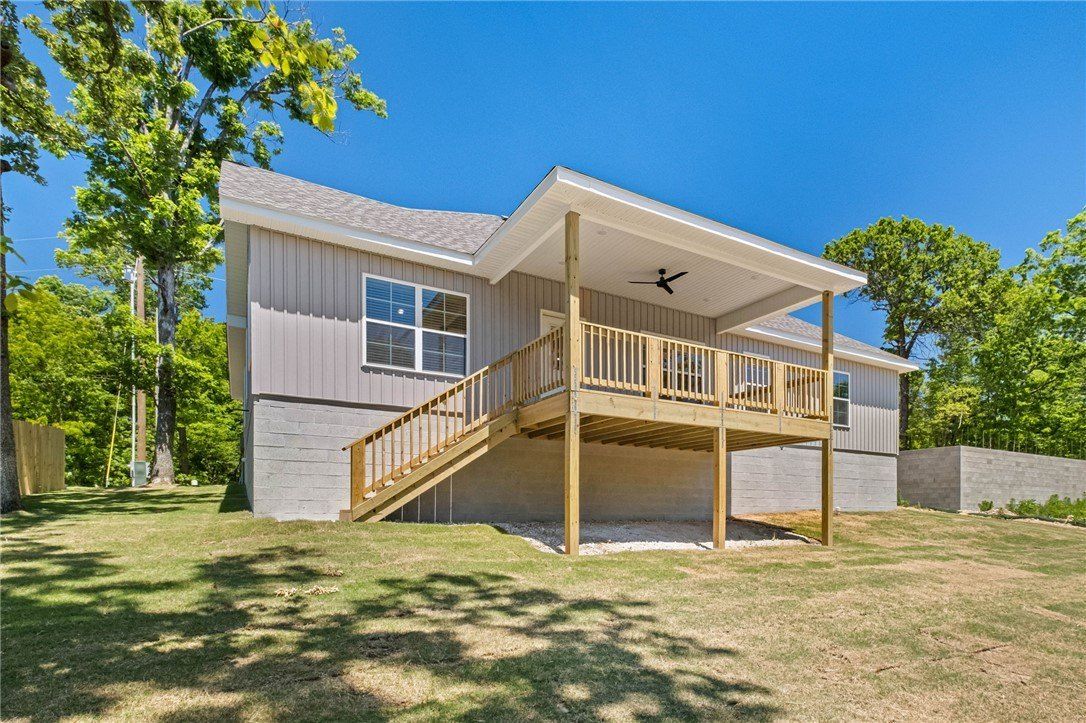 23 Thornaby Drive. Bella Vista, AR 72714