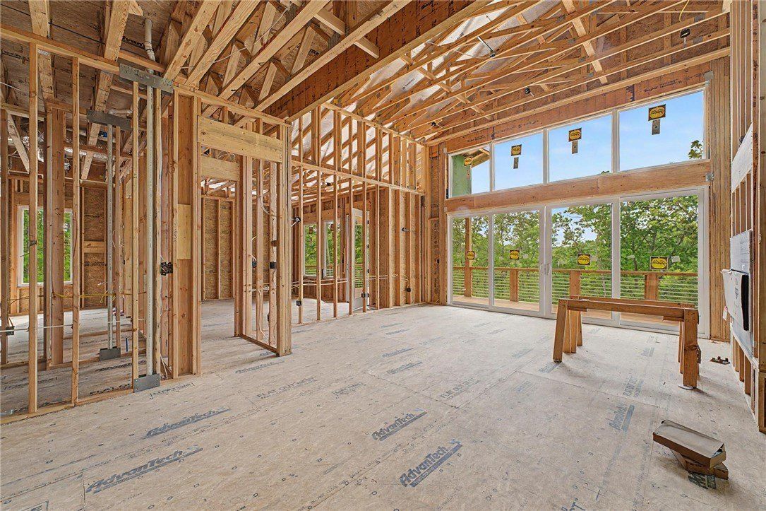 48 Chatburn Drive. Bella Vista, AR 72715