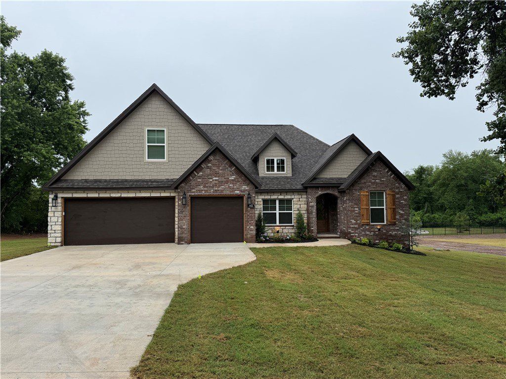 3053 E Shelton Road. Fayetteville, AR 72703