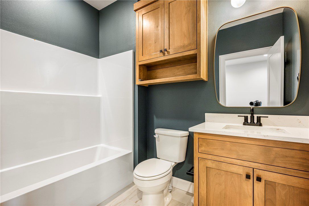 1031 Nw A Street. Bentonville, AR 72712