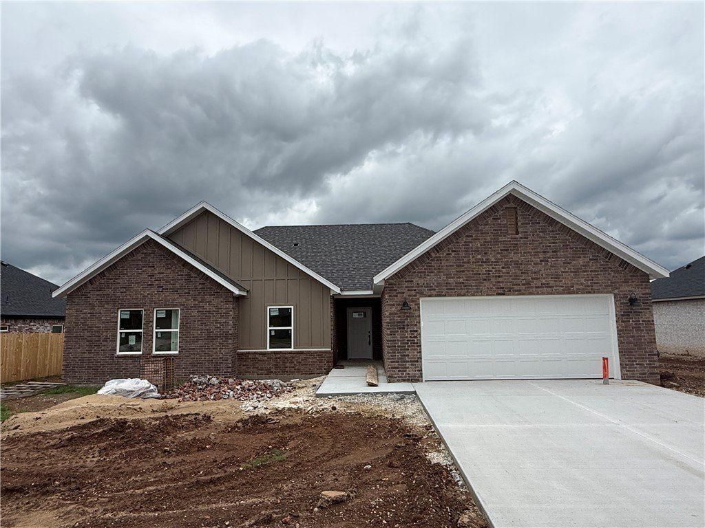 117 N Panther Avenue. Farmington, AR 72730