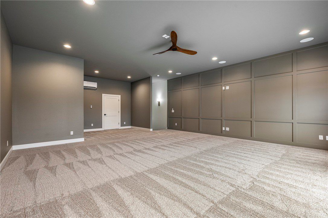 1039 Nw A Street. Bentonville, AR 72712