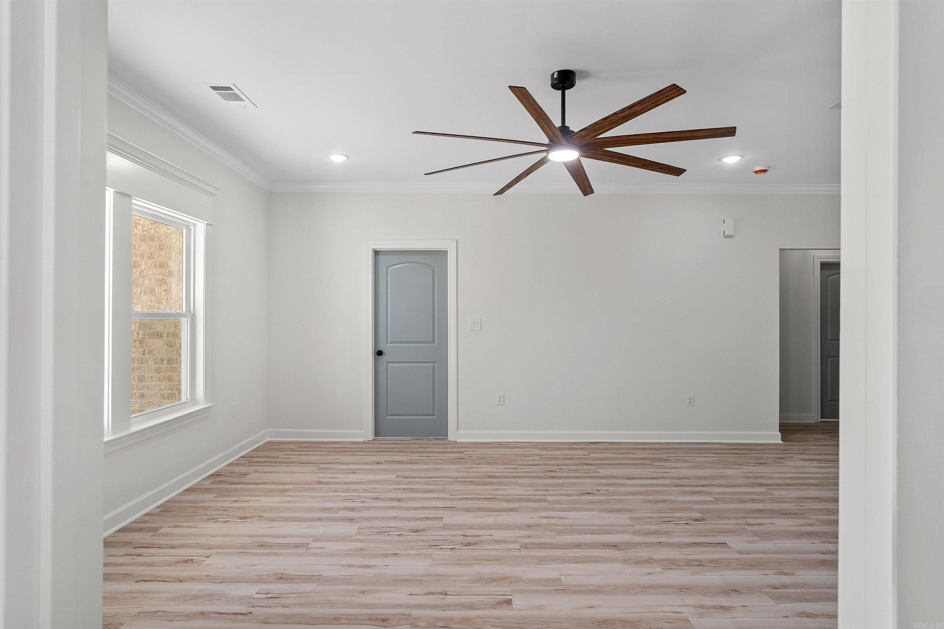 516 Madeleine Circle. Austin, AR 72007