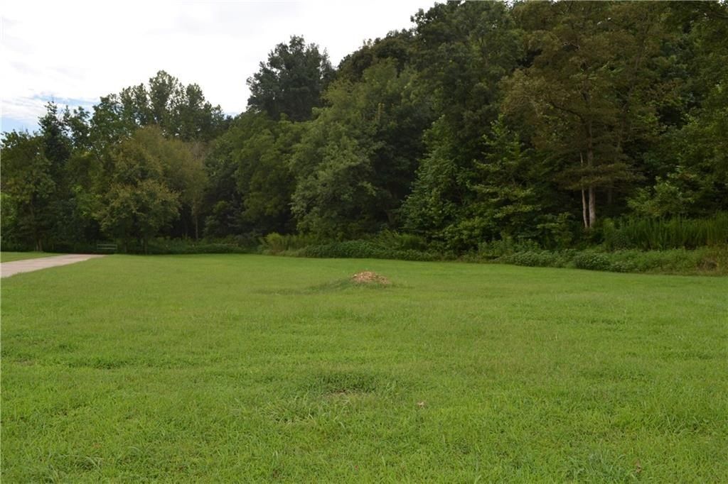 596 Beau Chalet Drive. Bentonville, AR 72713