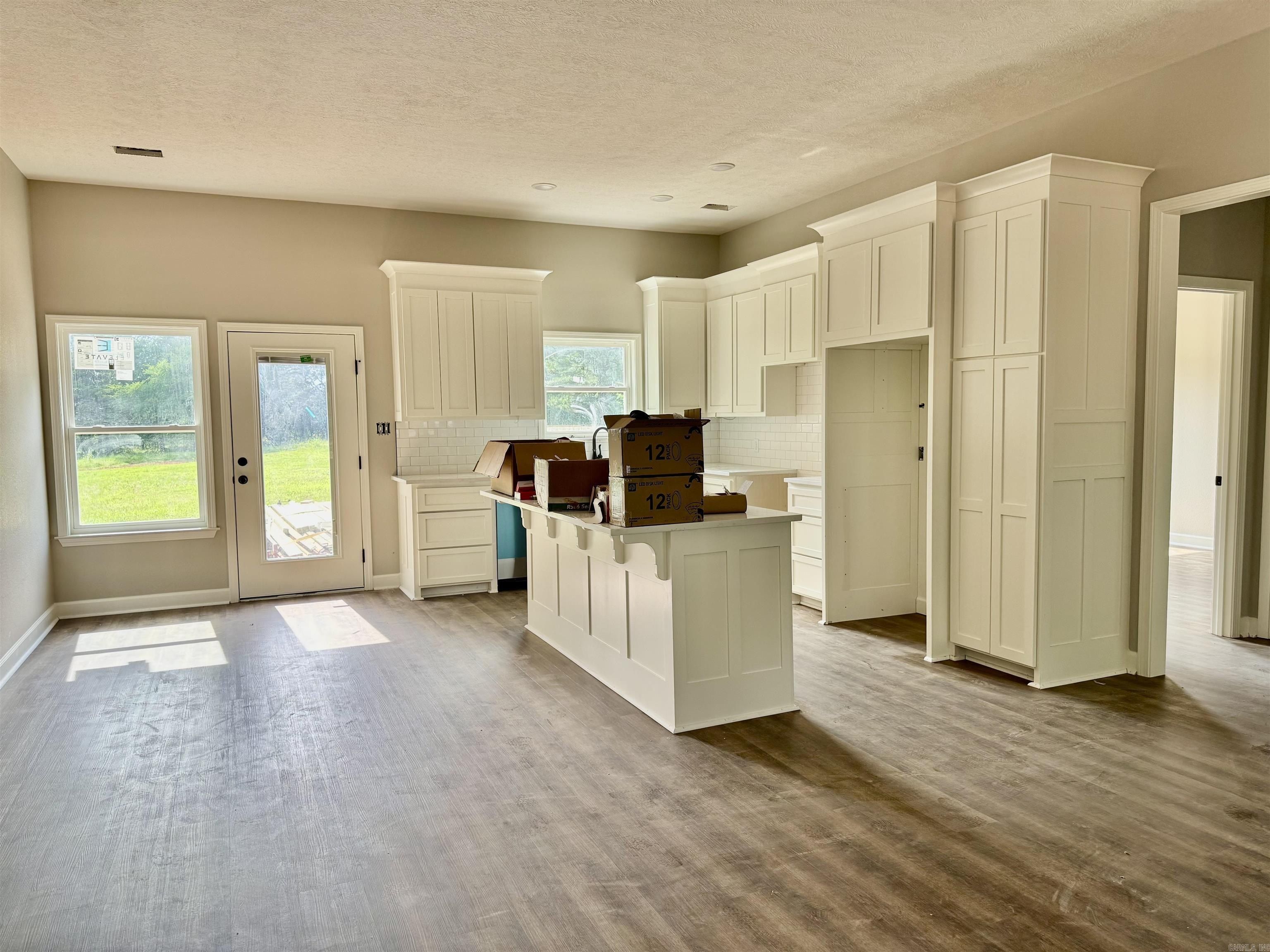 17 Mountain Grove. Greenbrier, AR 72058