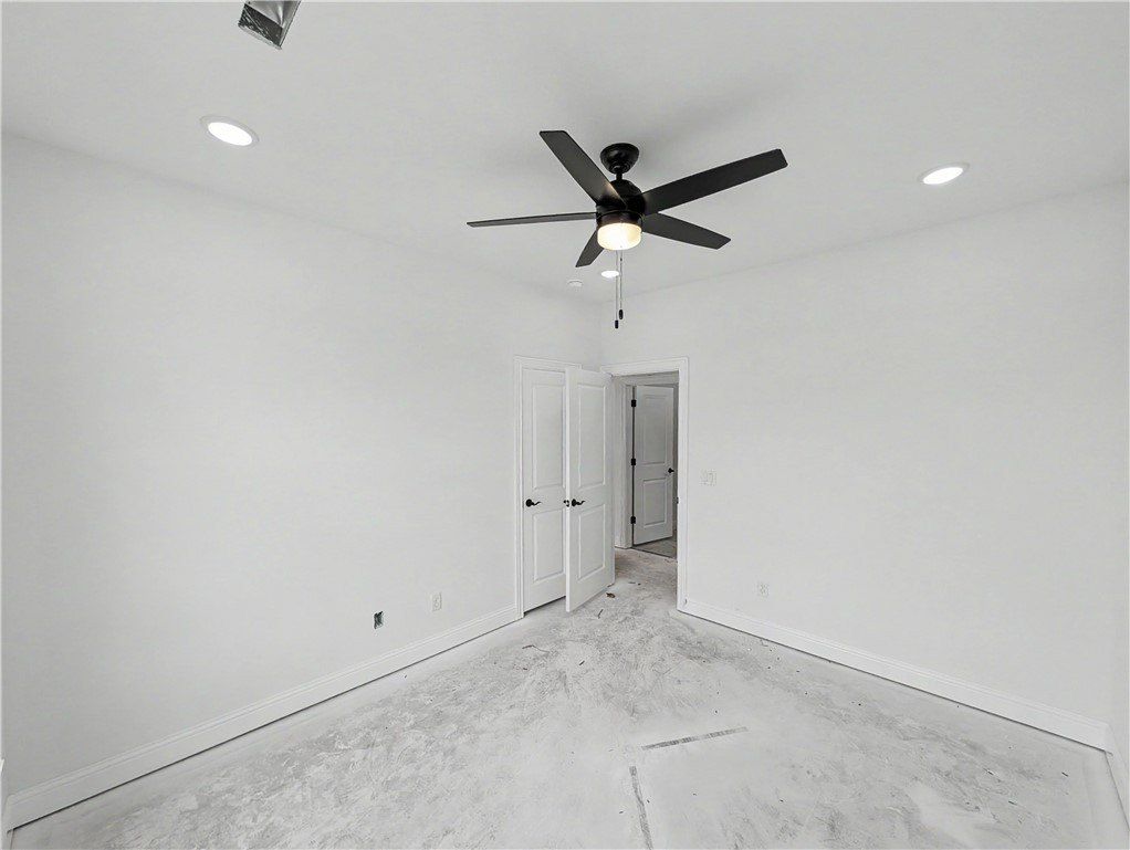 7767 Scenic Valley Avenue. Springdale, AR 72762