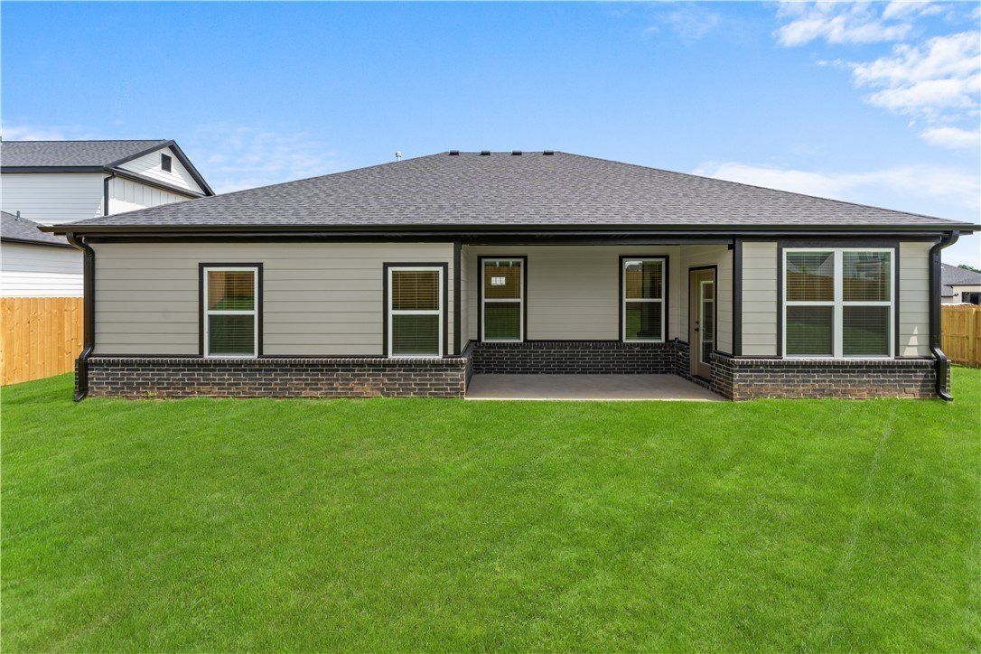 5901 Sw Bear Creek Avenue. Bentonville, AR 72713