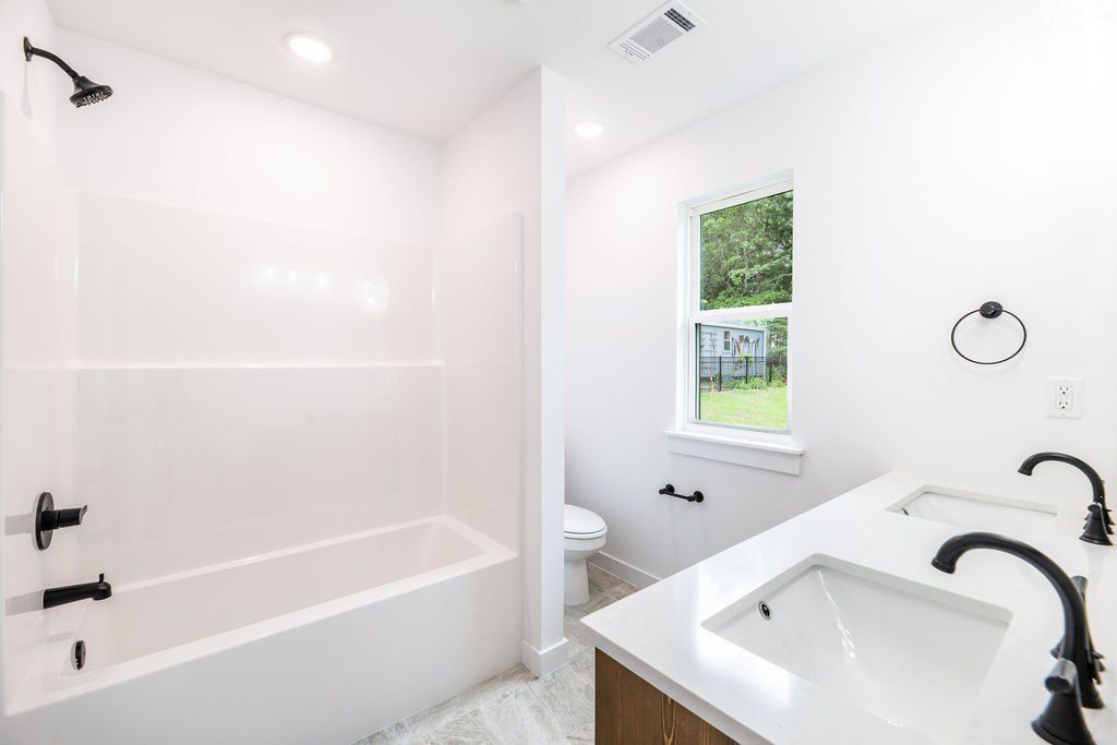 9 Romine Lane. Bella Vista, AR 72715