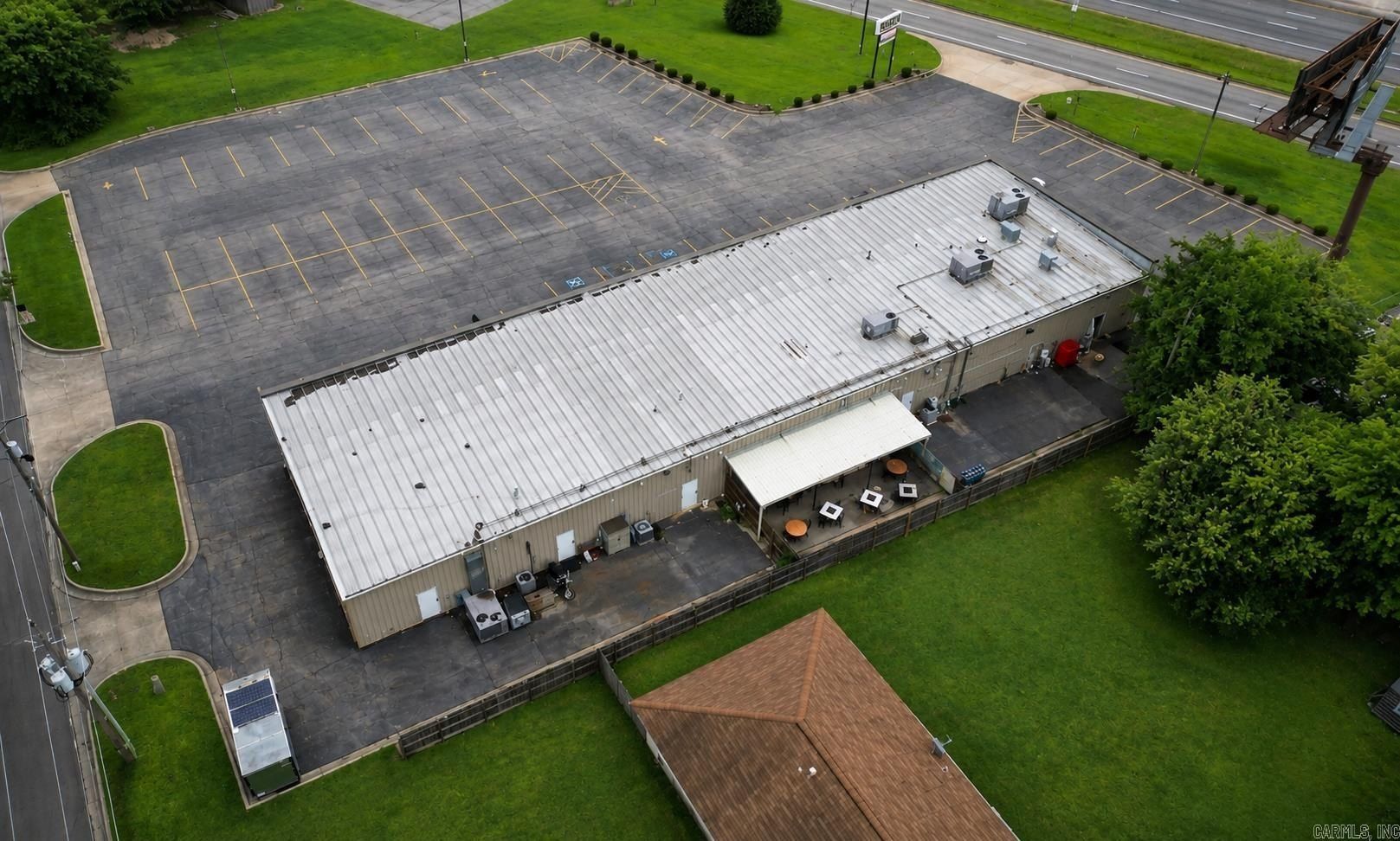 2021 Brandon Road. Alexander, AR 72002