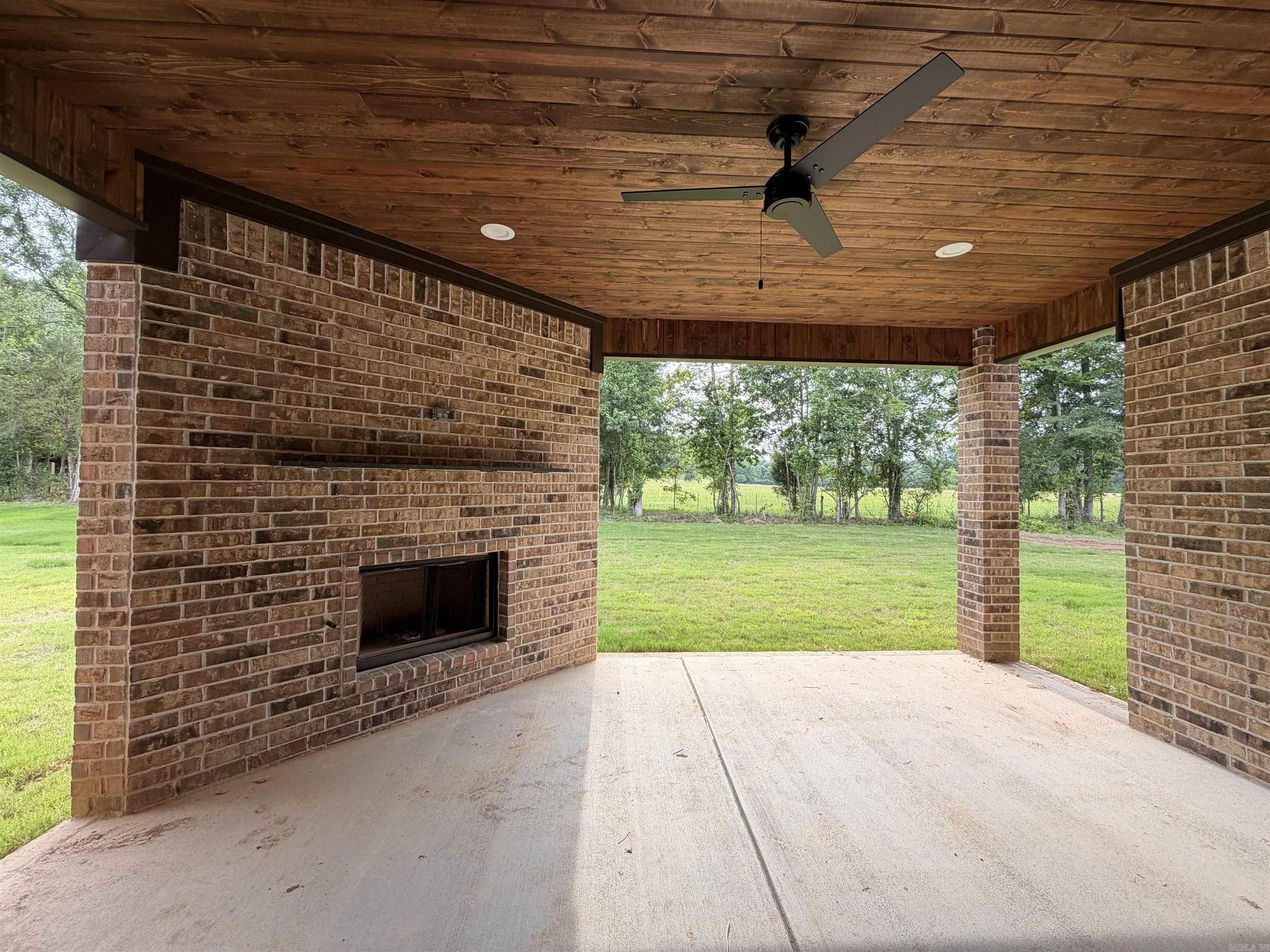 7105 Cold Creek Drive. Alexander, AR 72002