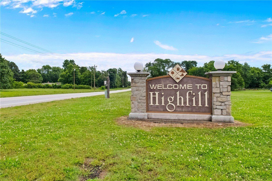 1401 Nw 15Th Avenue. Gentry, AR 72734
