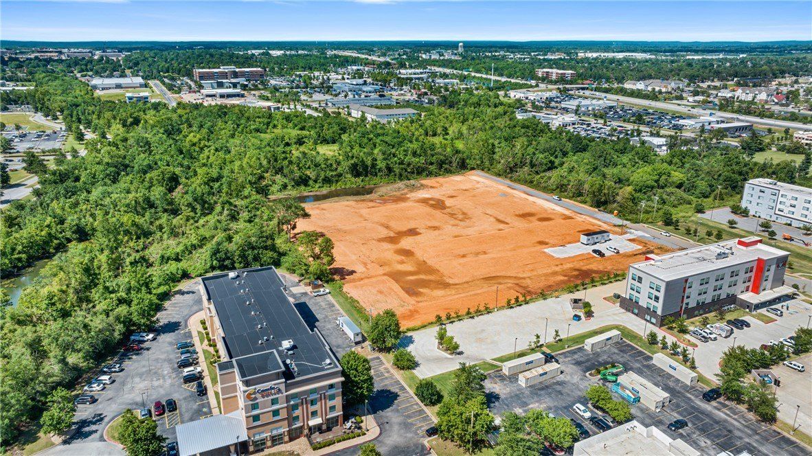 3319 Se Mp Parkway. Bentonville, AR 72712