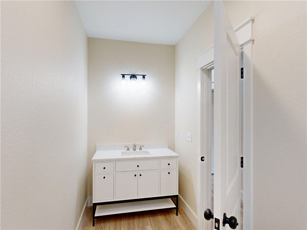 1523 S Roberts Road. Fayetteville, AR 72701