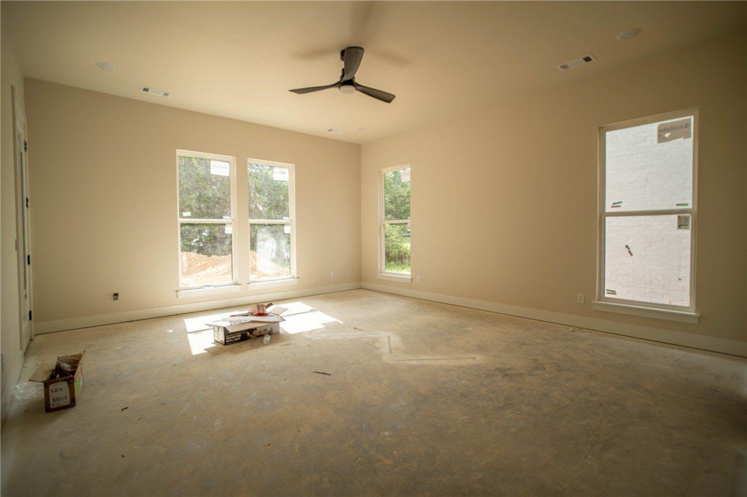 308 S Happy Hollow Road. Fayetteville, AR 72701