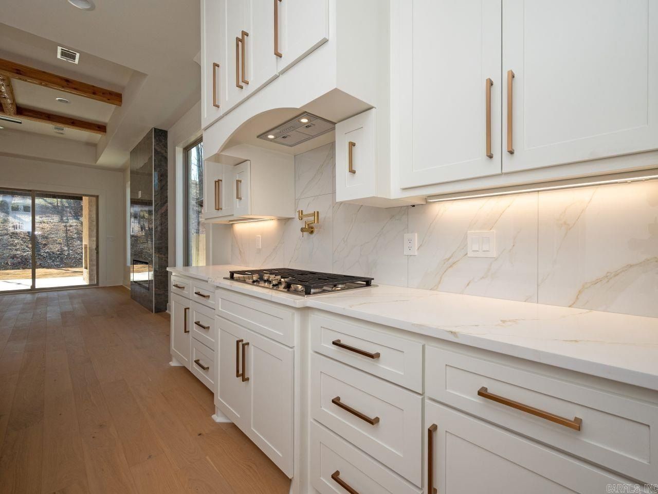 145 Kinley Loop. Little Rock, AR 72223