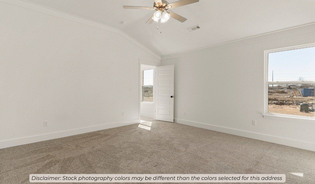 4420 W Cactus Place. Fayetteville, AR 72704