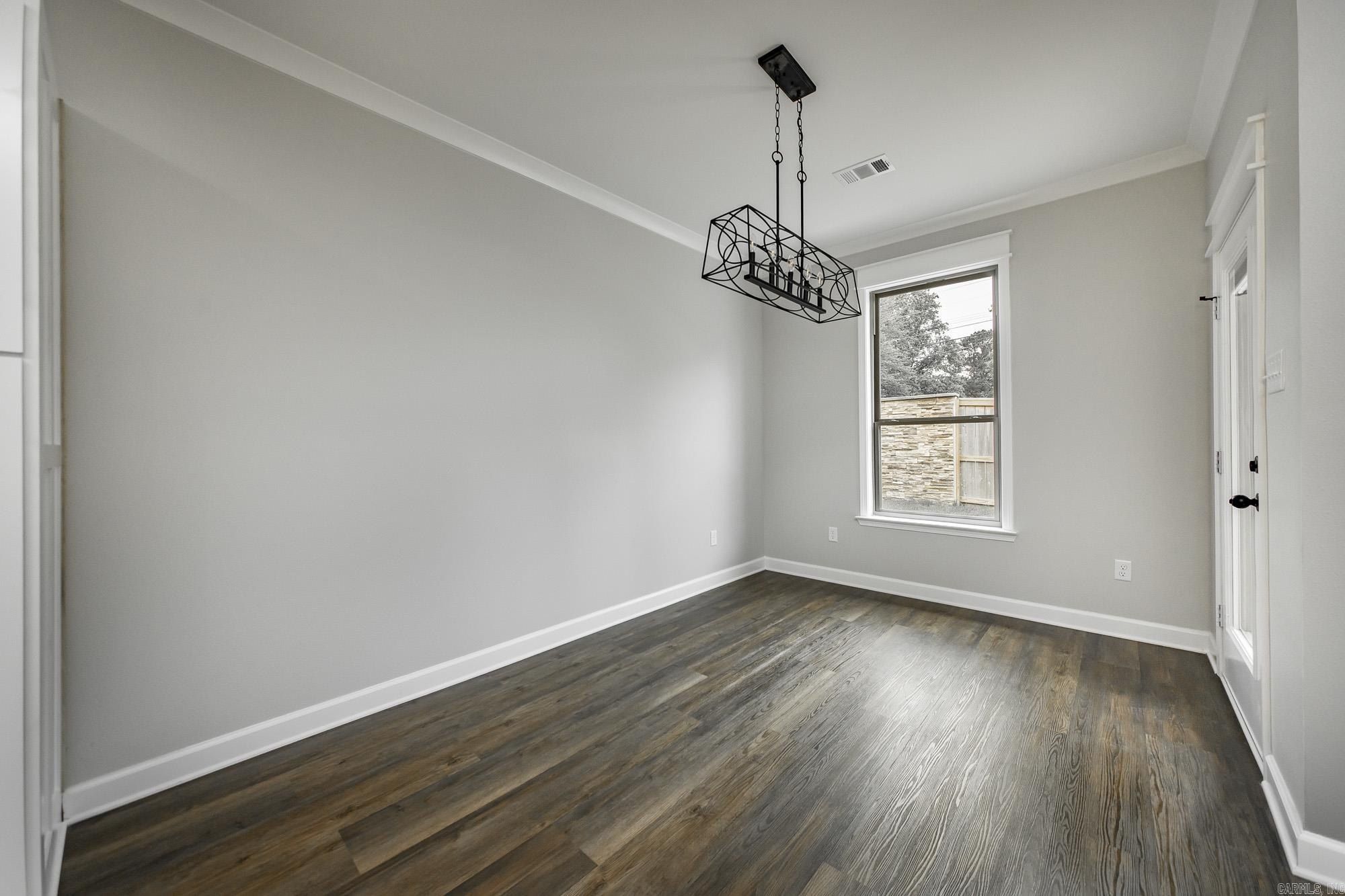 942 Villa Vista Circle. Cabot, AR 72023