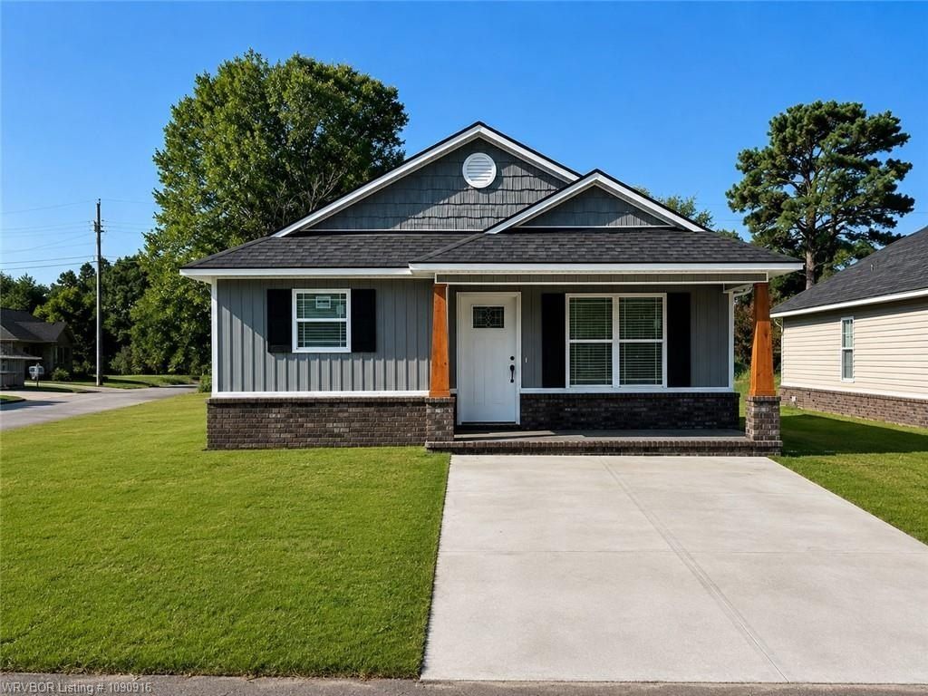 3228 Neis St. Fort Smith, AR 72904