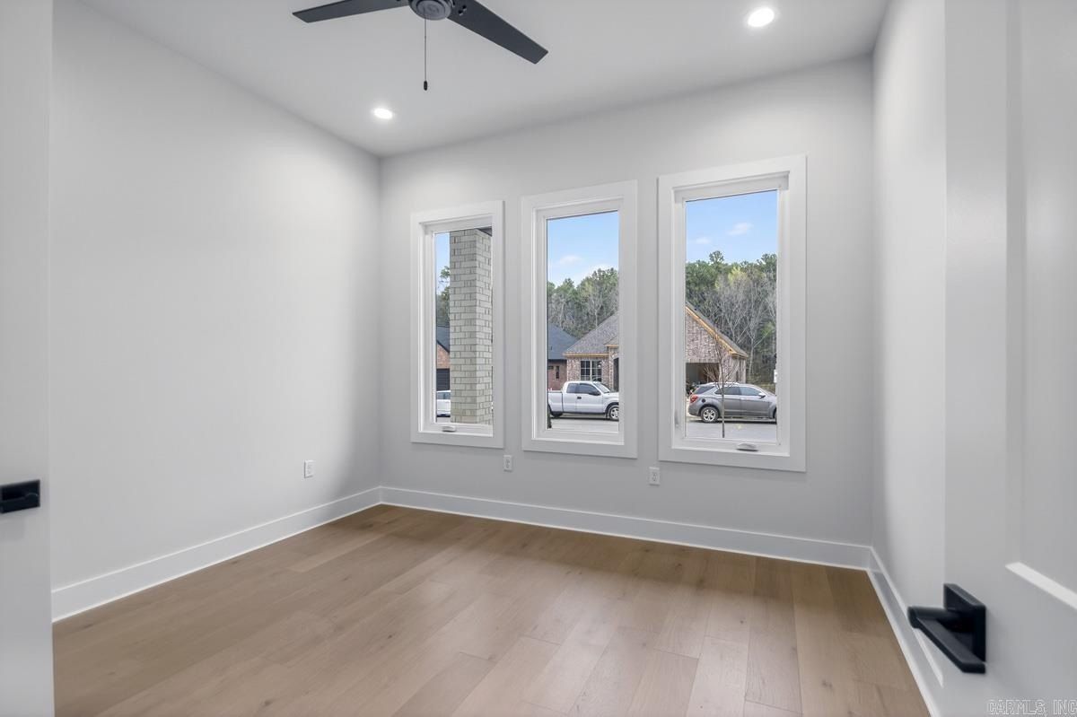 123 Kinley Loop. Little Rock, AR 72223