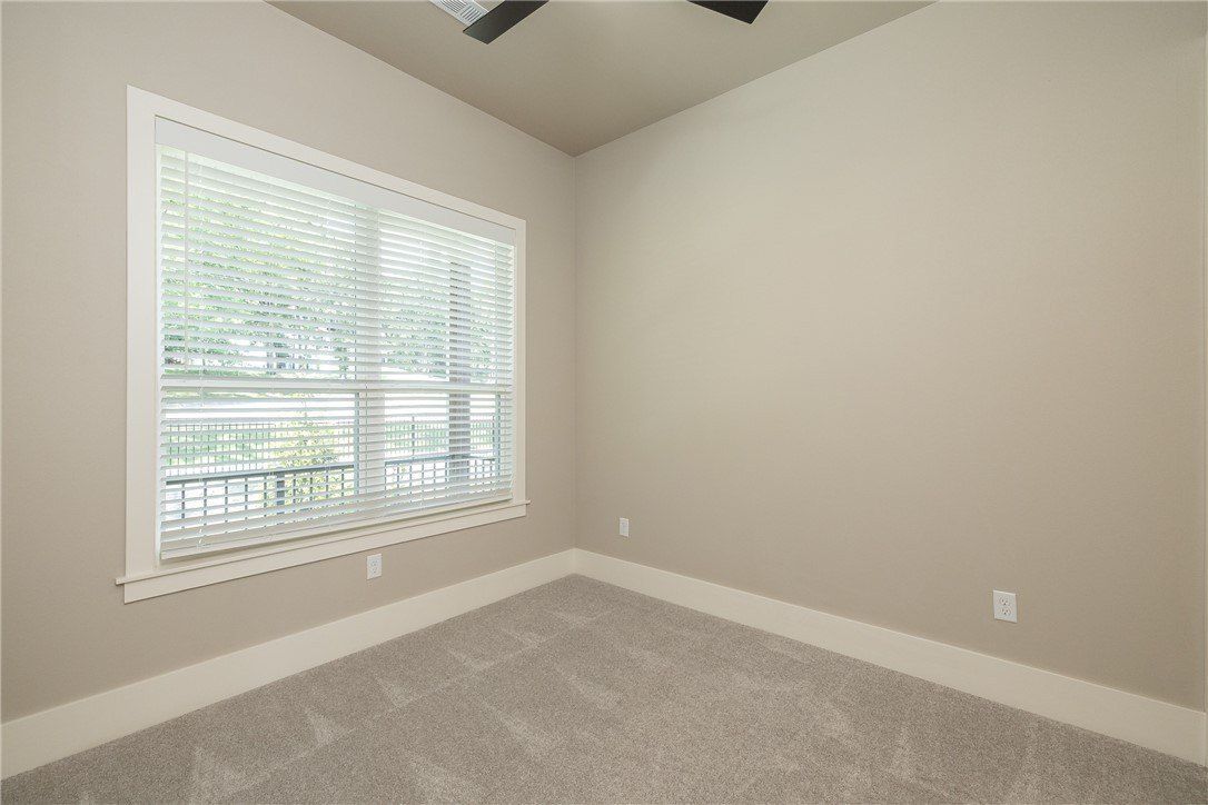 2942 N Old Wire Road. Fayetteville, AR 72703