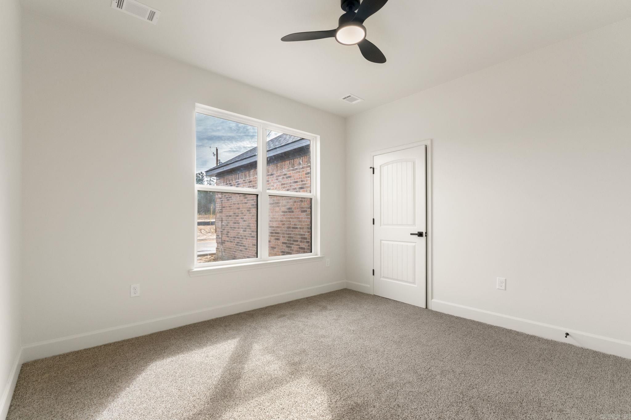 55 Springtree Circle. Little Rock, AR 72209