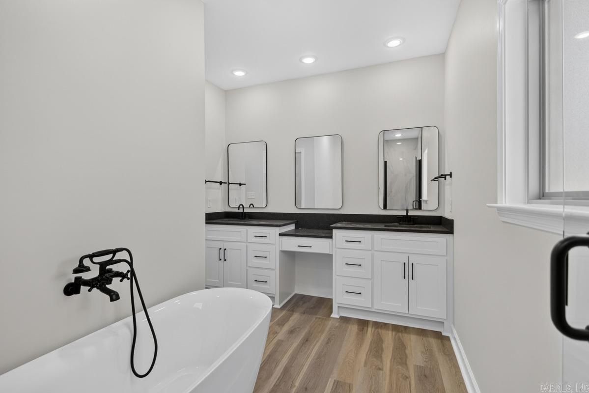 1816 Hidden Creek Drive. Sherwood, AR 72120