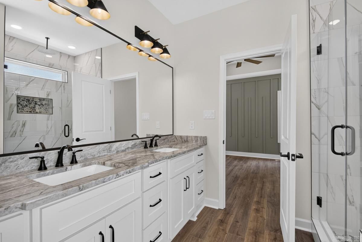 2116 Sable Oaks. Bryant, AR 72022