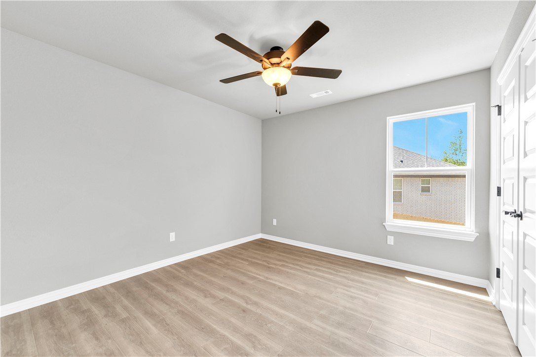 238 Lavona Lane. Huntsville, AR 72740
