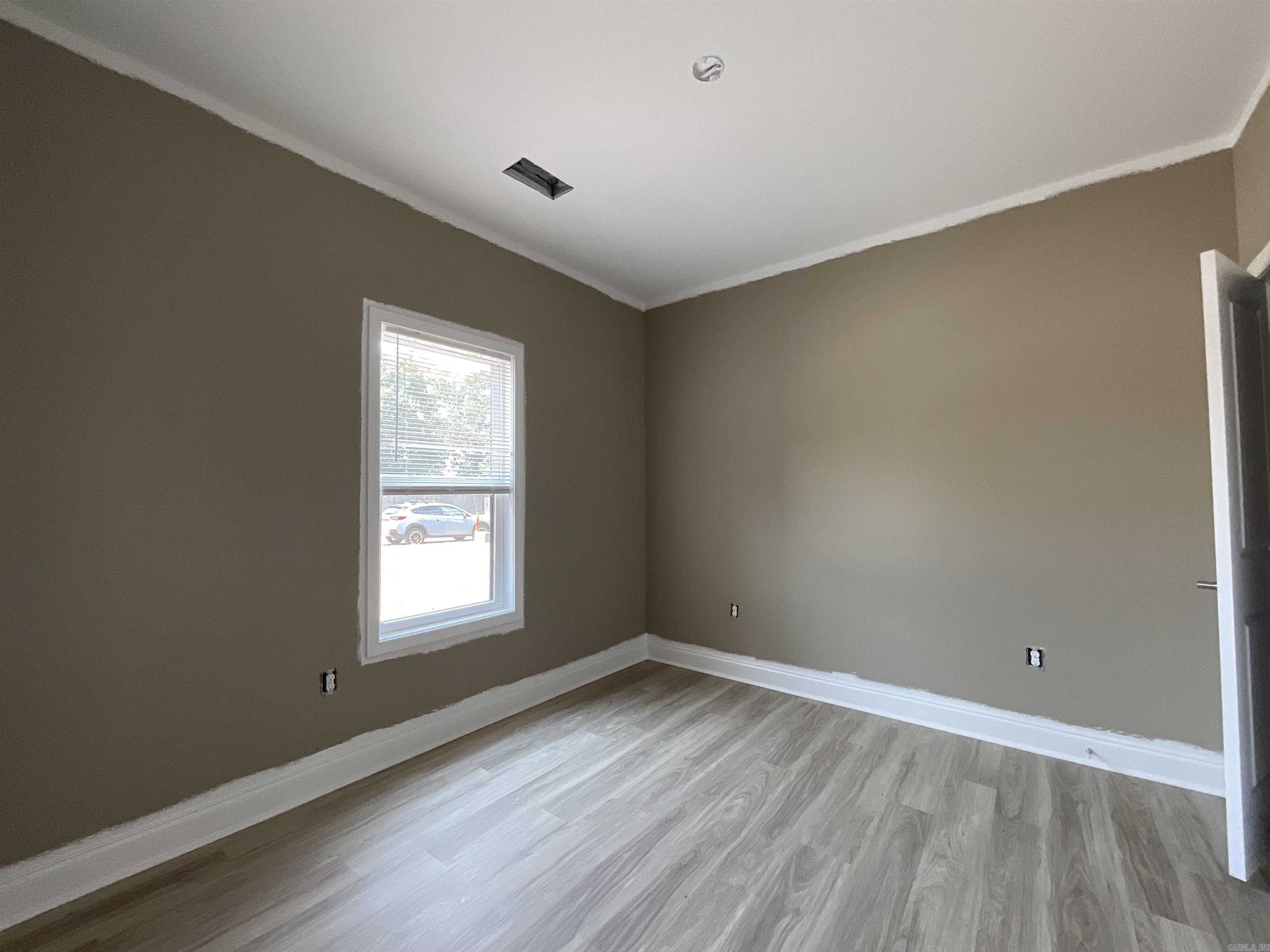 215 Kayla Lane. Lonoke, AR 72086