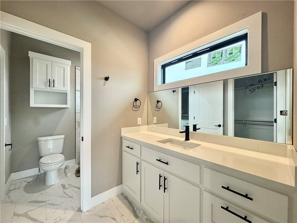 3807 Sw Limelight Lane. Bentonville, AR 72713