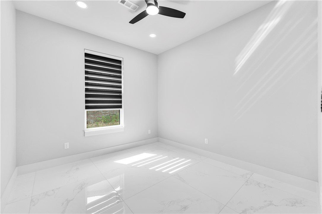 2708 W Gum Street. Rogers, AR 72758