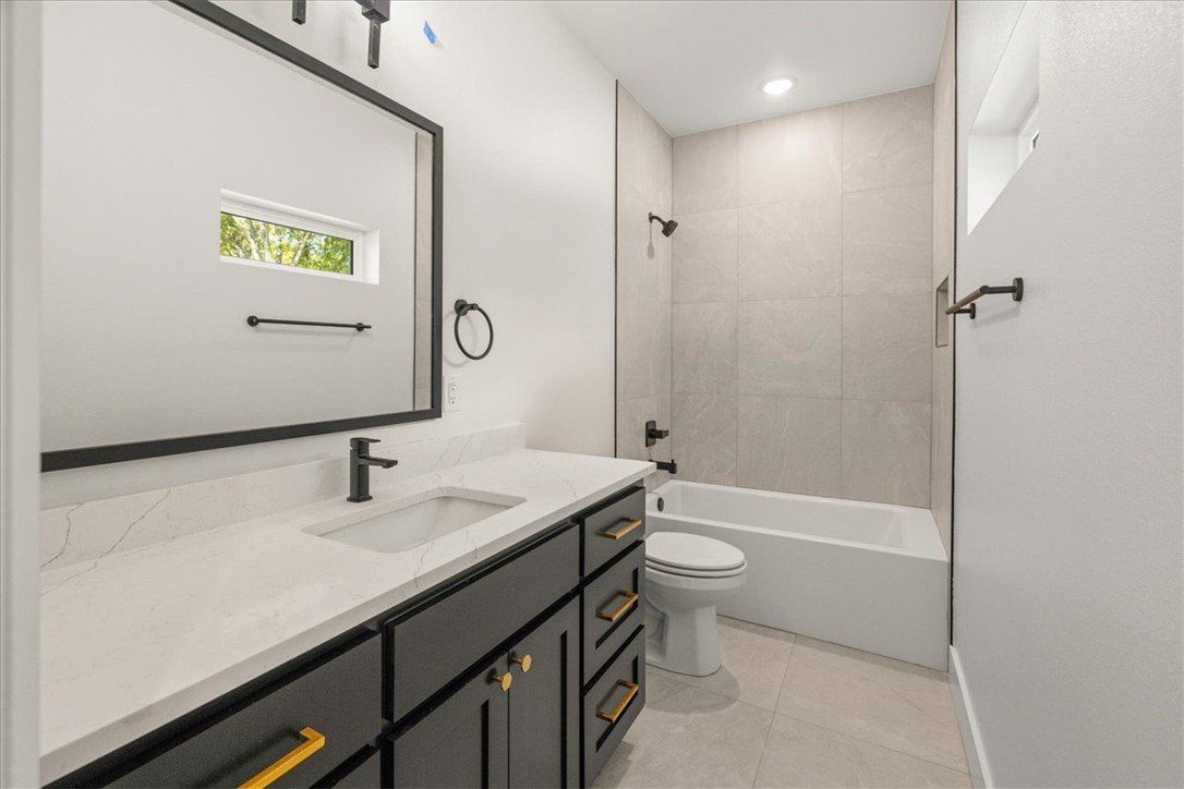5116 Joe Lane. Rogers, AR 72756