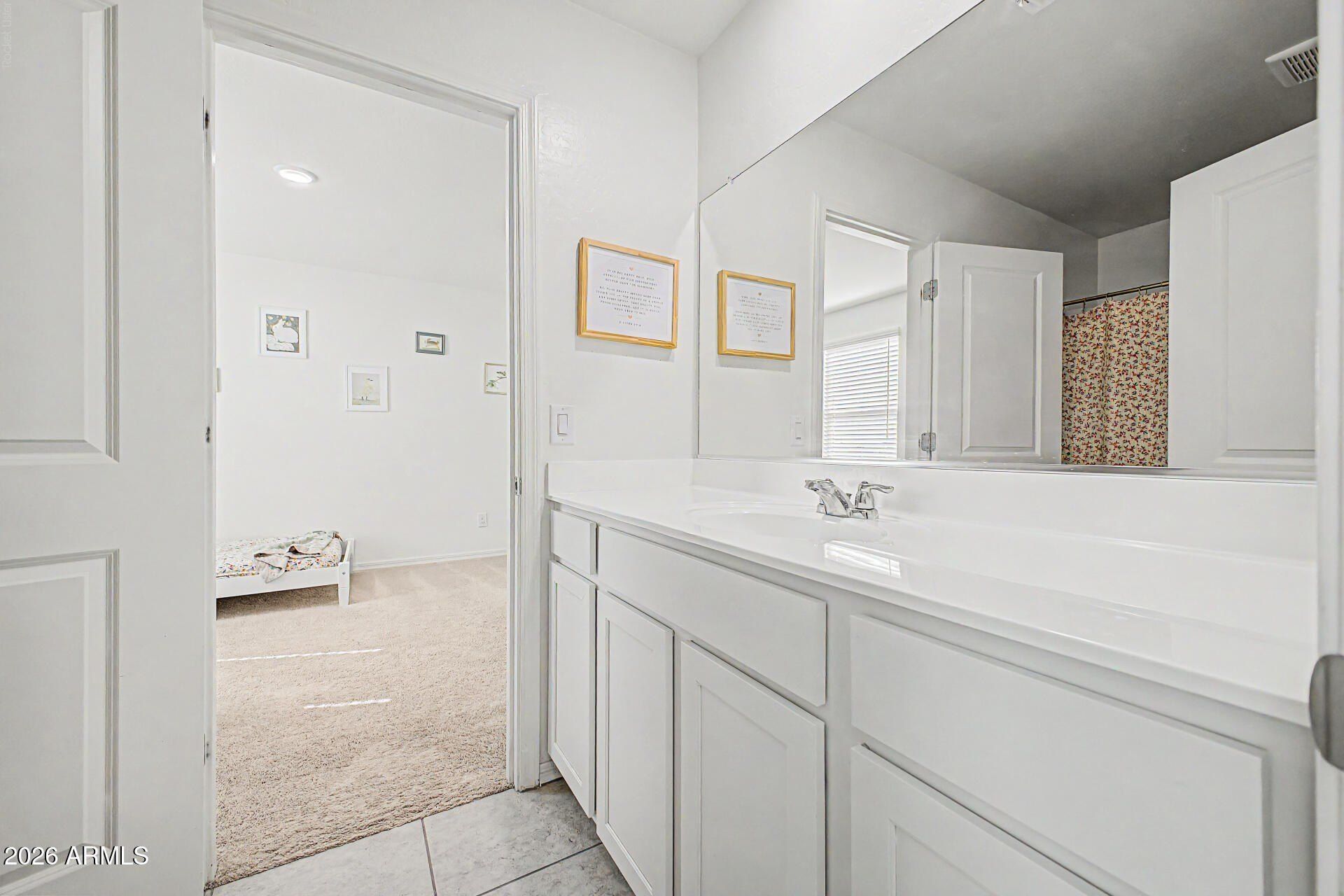 1963 E Harness Lane. San Tan Valley, AZ 85140