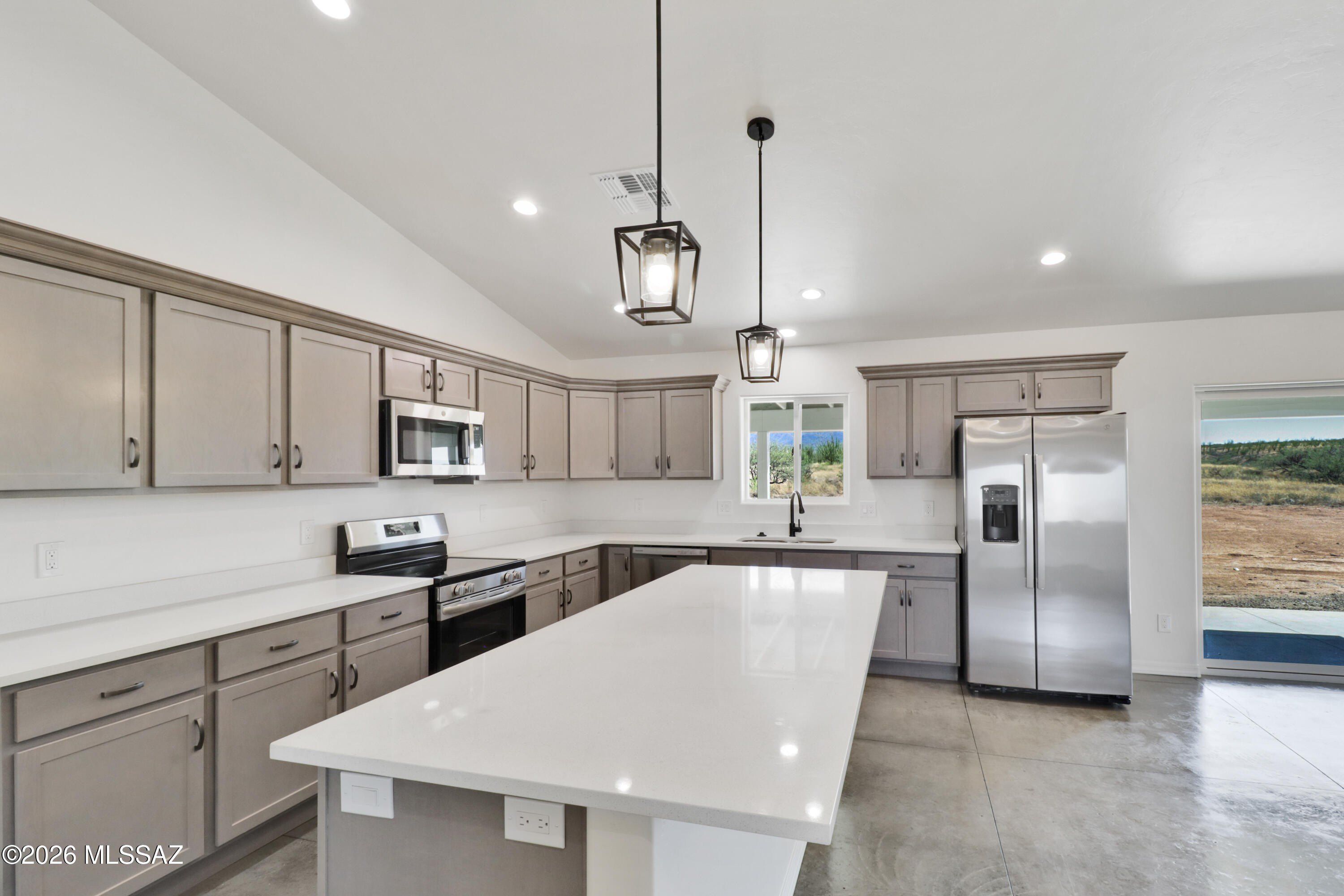 1663 S Desert Oasis Court. Benson, AZ 85602