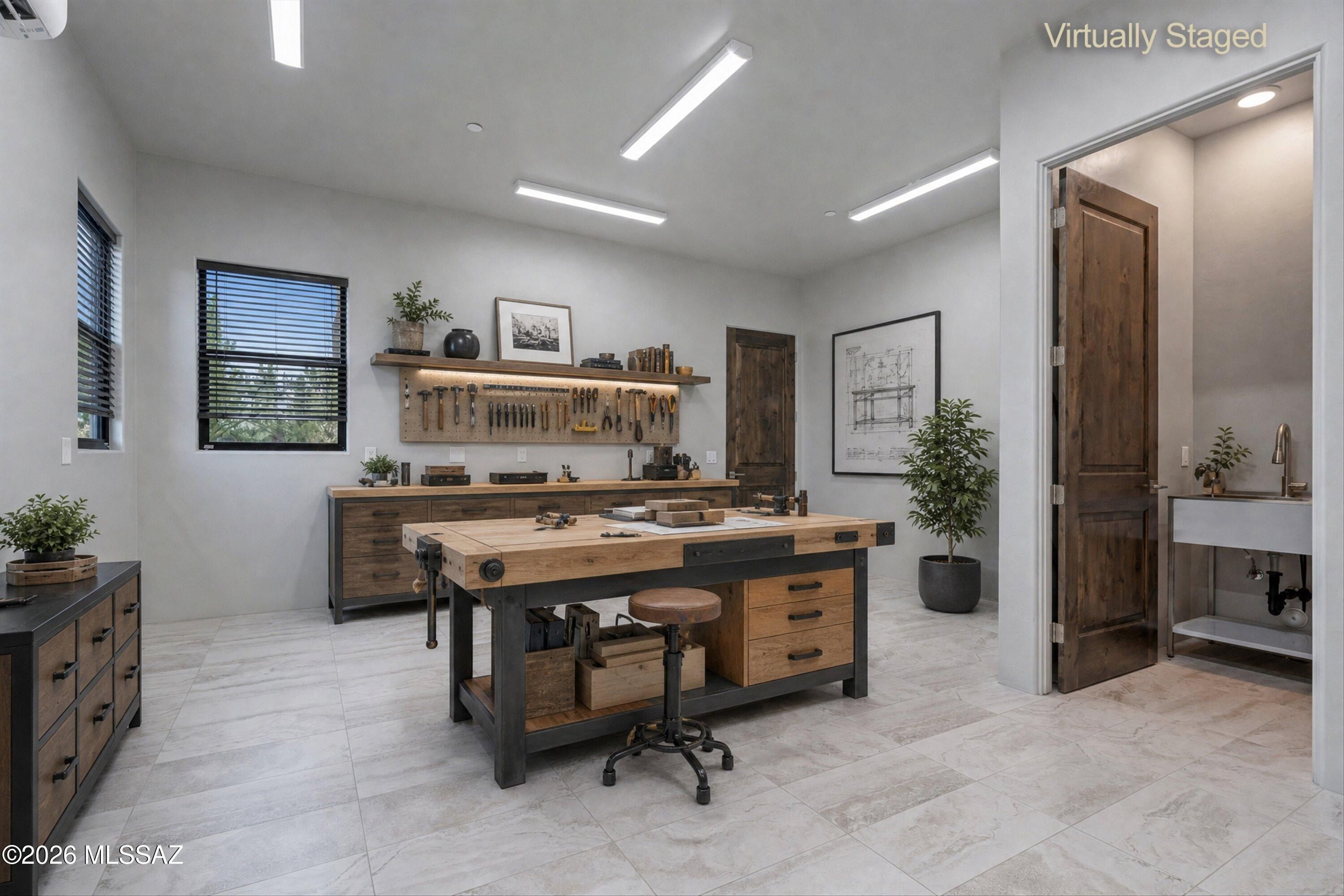 422 E Sun Spring Place. Oro Valley, AZ 85755