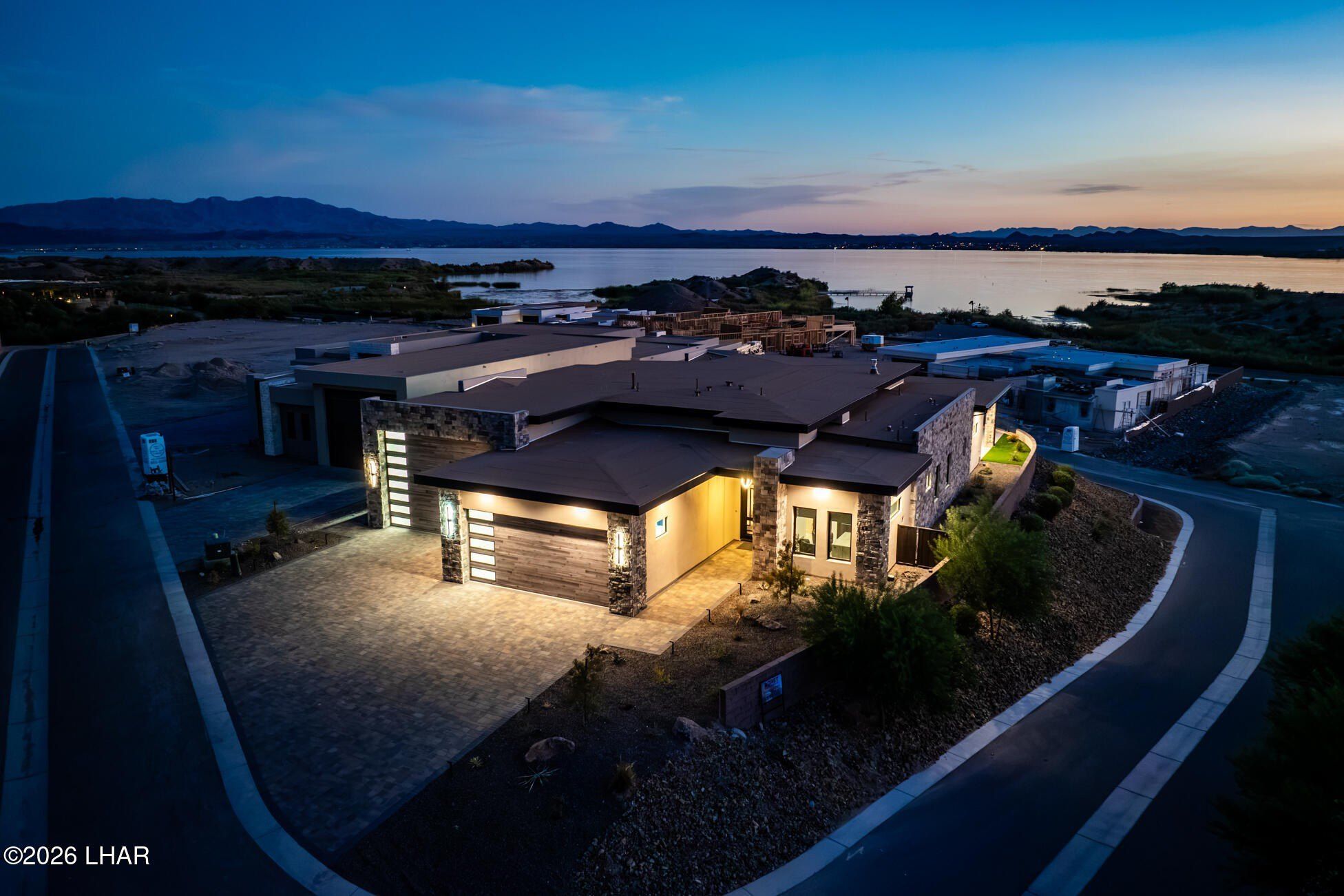 1601 Sailing Hawk Dr. Lake Havasu City, AZ 86404