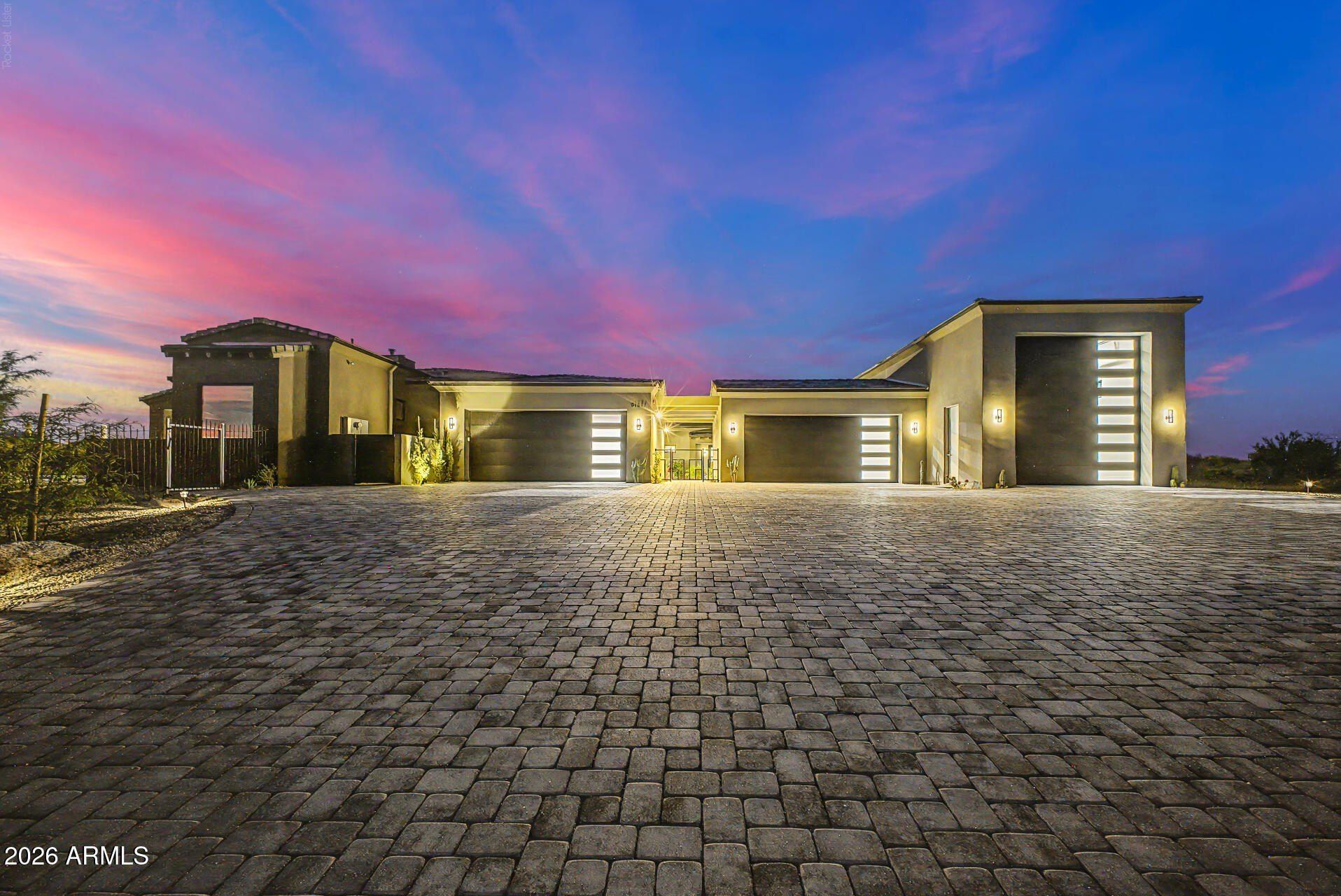 31601 N Black Cross Road. Scottsdale, AZ 85266
