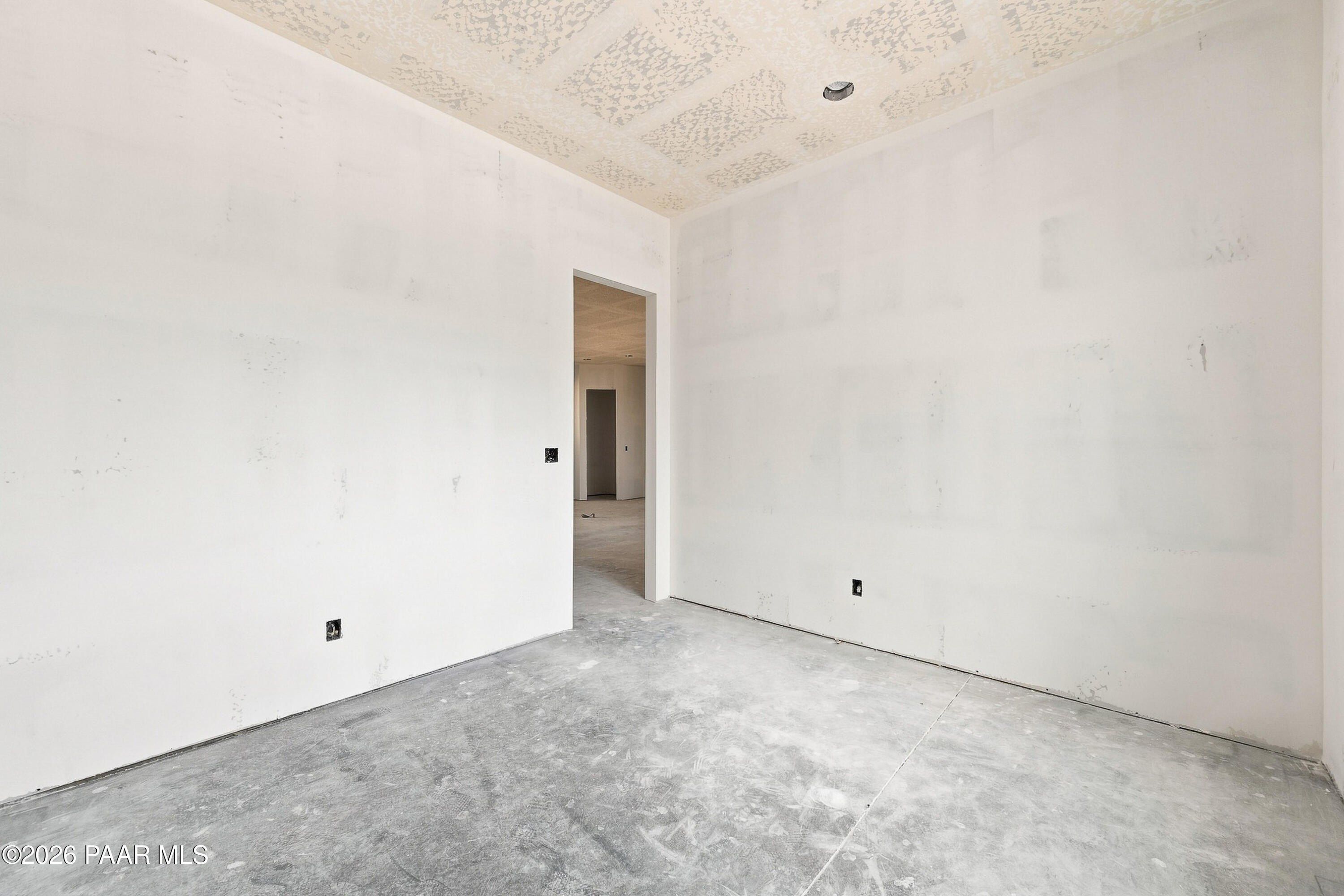 5465 W Carma Circle. Prescott, AZ 86305