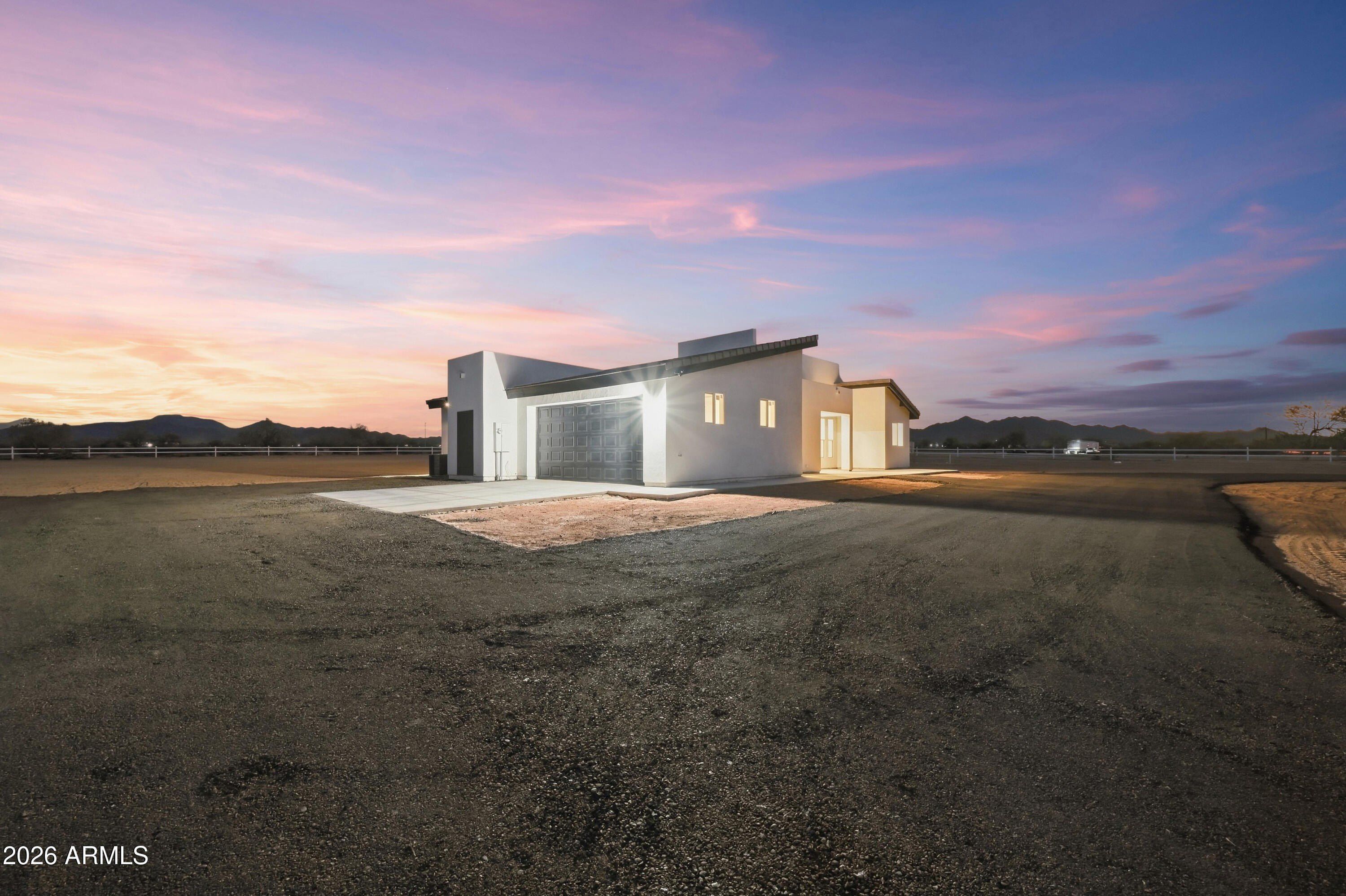 50821 W Century Road. Maricopa, AZ 85139