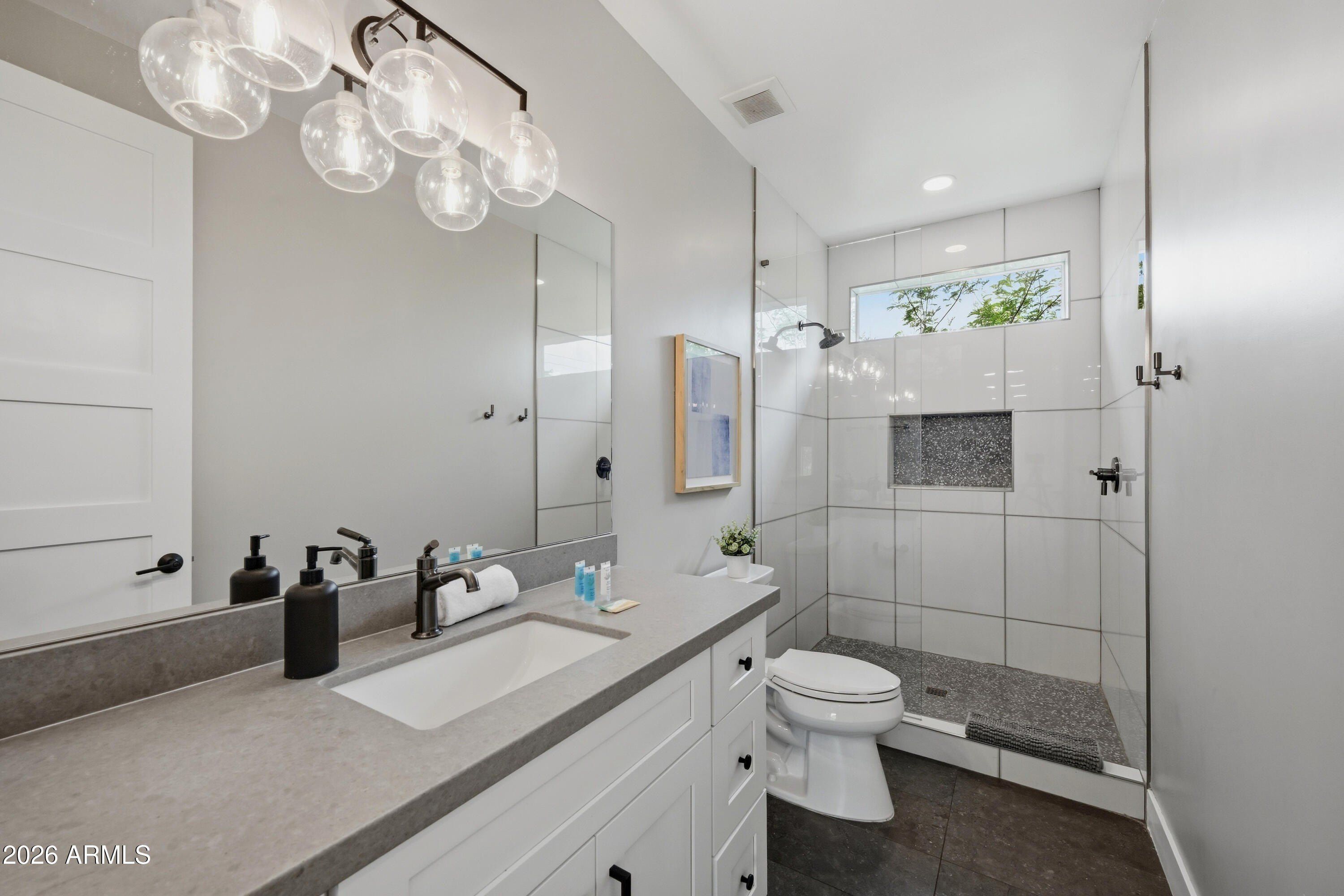 3732 N 68Th Street. Scottsdale, AZ 85251